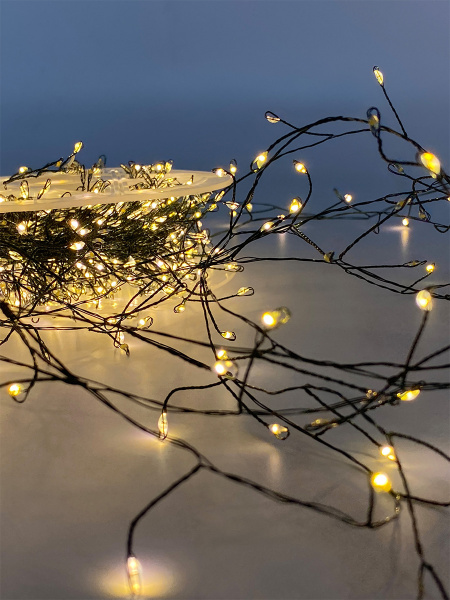 Электрогирлянда "Мишура" 900 теплых LED ламп , зеленый провод 30м. Длина провода от вилки до ламп 3м